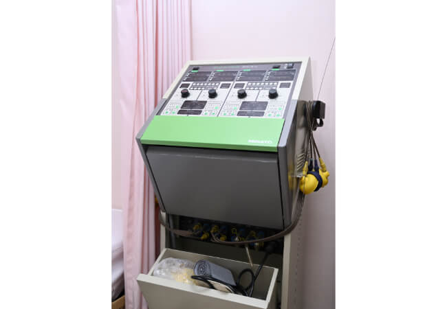 干渉低周波治療器
